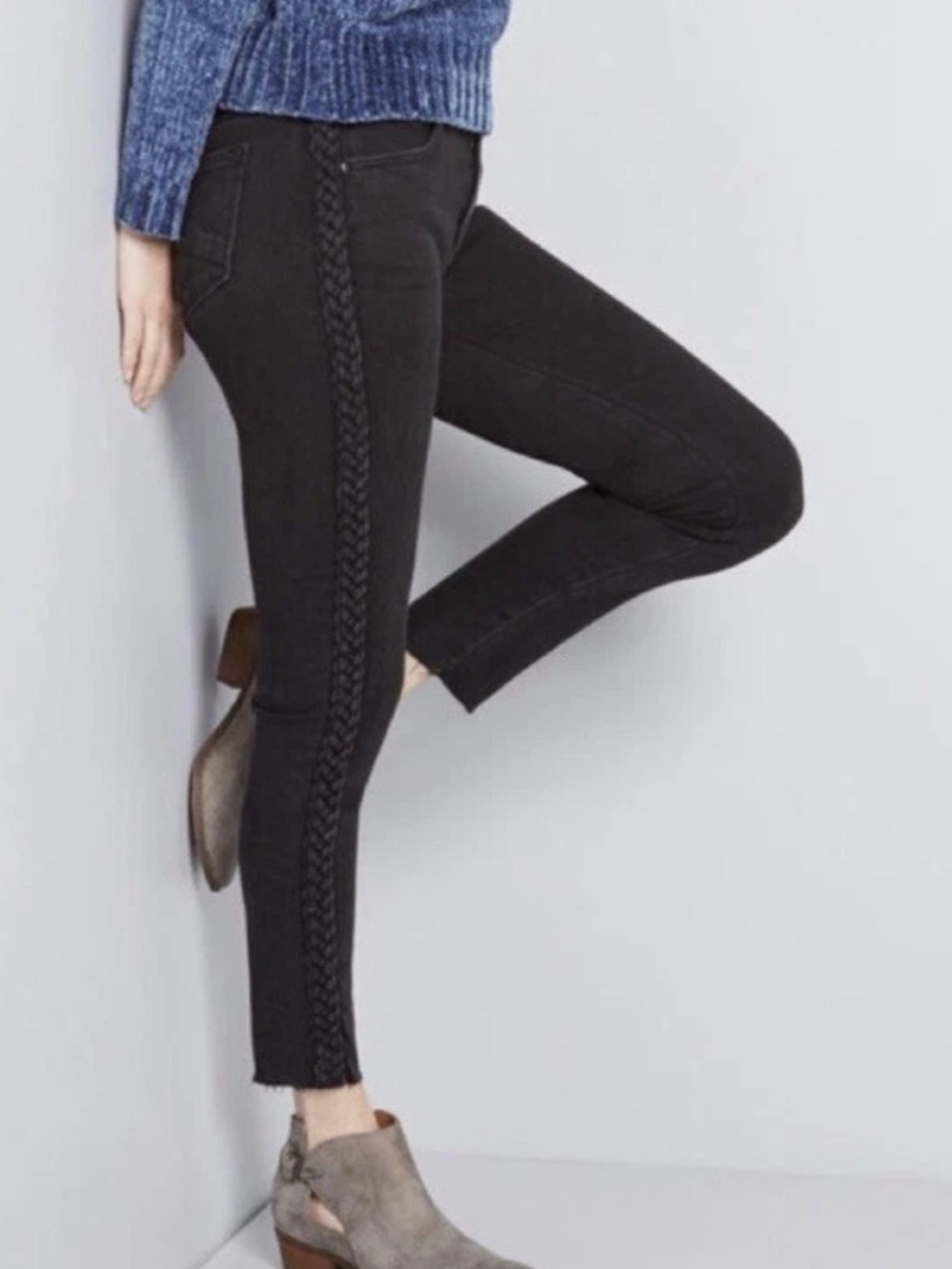 Driftwood Jakie Jeans Women’s Size 27 Black Braided Trim Straight Leg Raw Hem